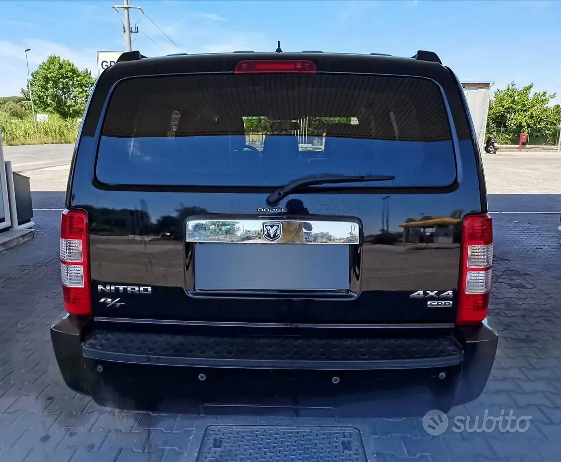 Usata Dodge Nitro 177 CV (130 kW) 2007 Blu SUV
