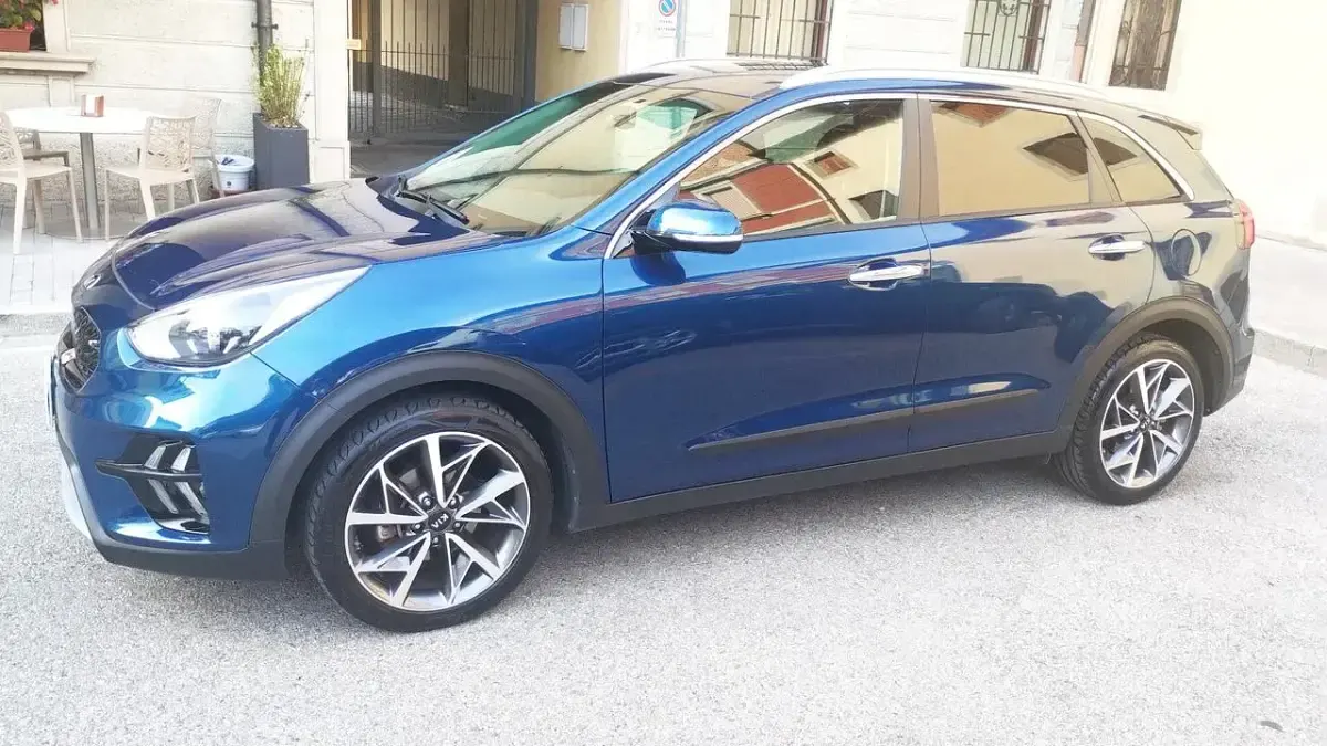 Usata Kia Niro Style 104 CV (76 kW) 2020 Blu SUV