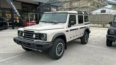 Nuova Ineos Grenadier 249 CV (183 kW) 2025 Marrone Station wagon