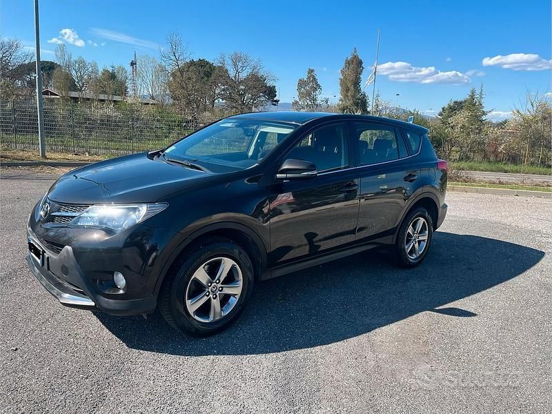 Begagnad Toyota RAV4 136 HK (100 kW) 2015 Svart SUV