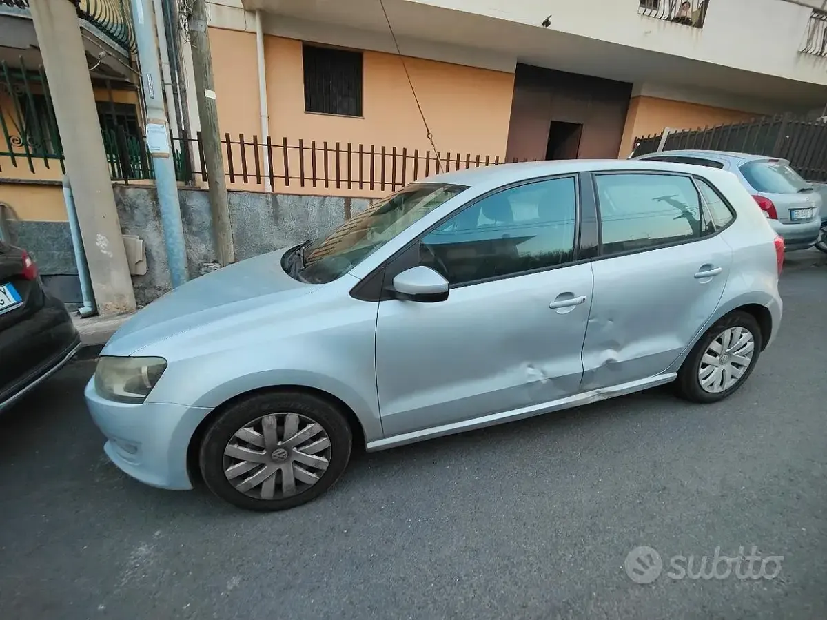 Usata VW Polo Comfortline 75 CV (55 kW) 2009 Grigio Utilitaria