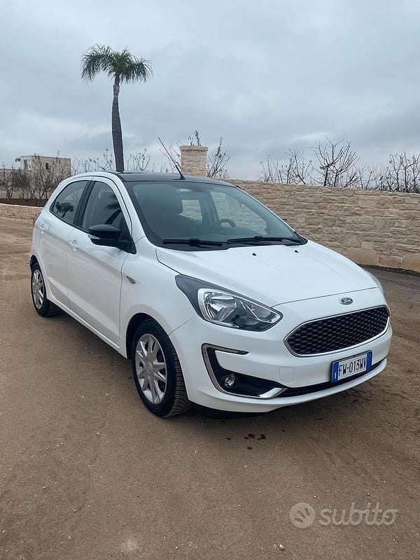 Usata 2020 Ford Ka Plus Ultimate Due volumi | 11.000 € (Buon prezzo) - Immagine 1/4