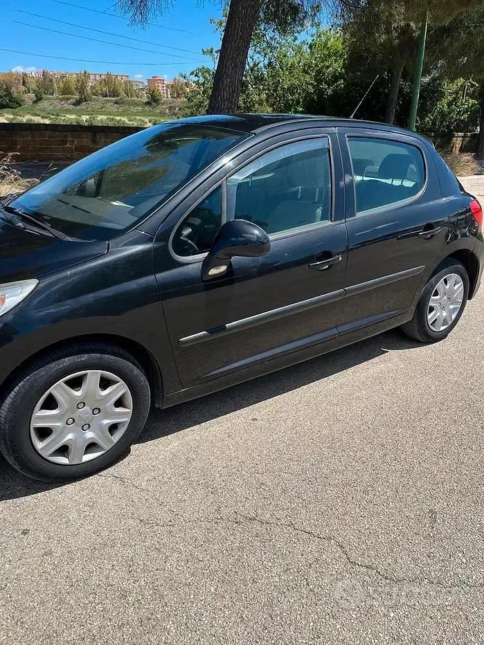 Usata Peugeot 207 70 CV (51 kW) 2008