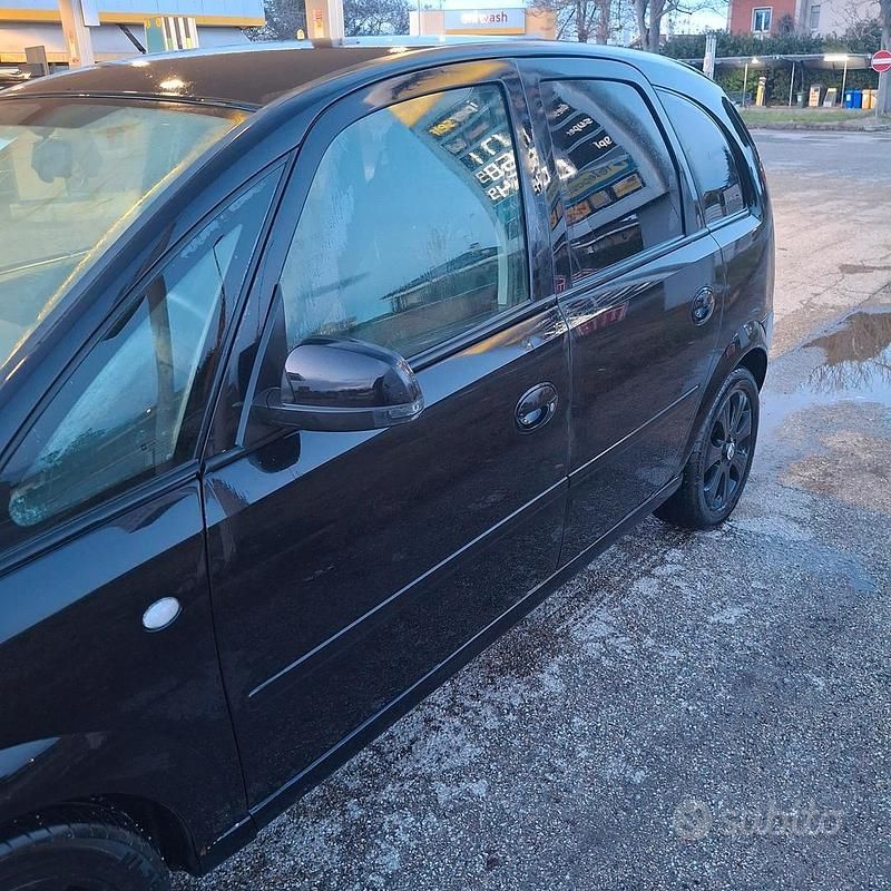 Usata Opel Meriva 2008 Nero Monovolume