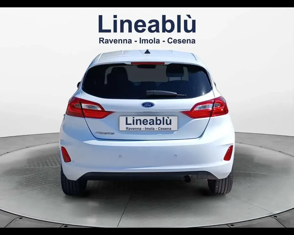 Usata Ford Fiesta Titanium 75 CV (55 kW) 2019 Bbianco Utilitaria