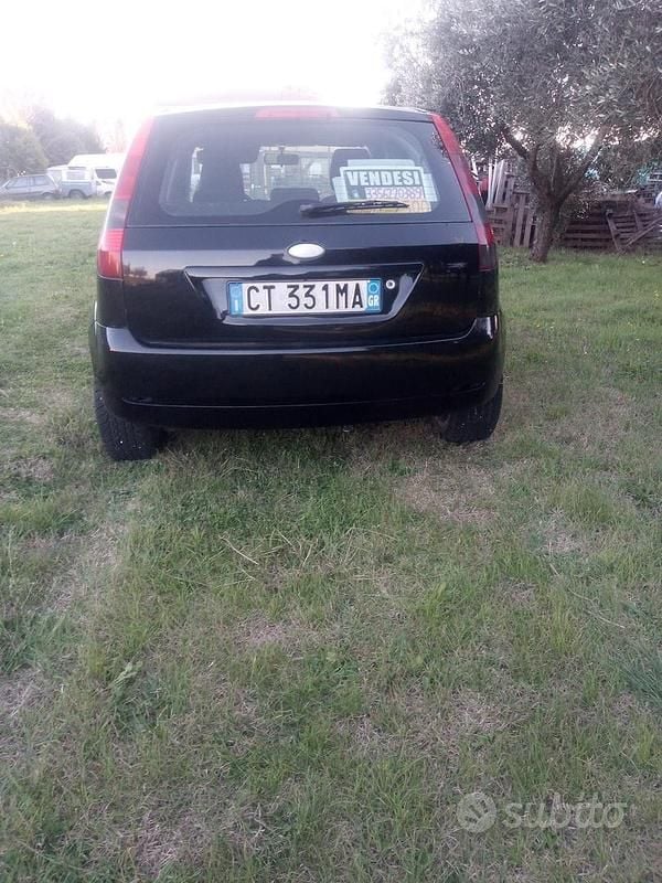 Usata Ford Fiesta 2005 Berlina