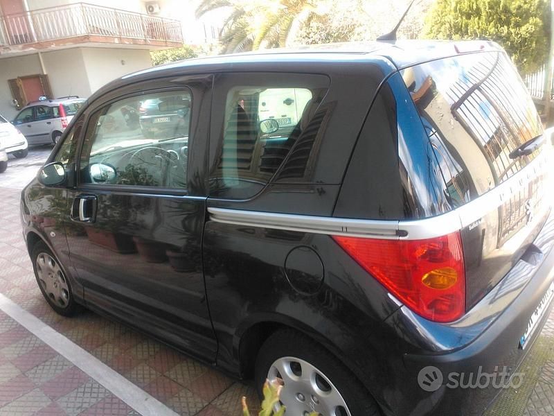 Usata Peugeot 1007 88 CV (64 kW) 2009 Nero Monovolume