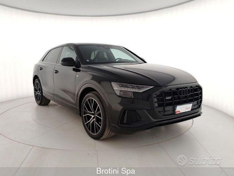 Usata Audi Q8 Sport 231 CV (169 kW) 2021 Nero SUV