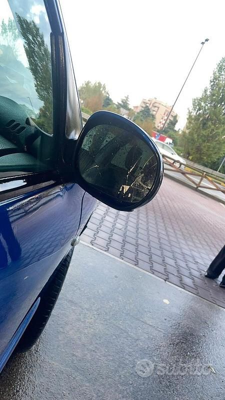 Usata Peugeot 206 60 CV (44 kW) 2005 Blu Berlina