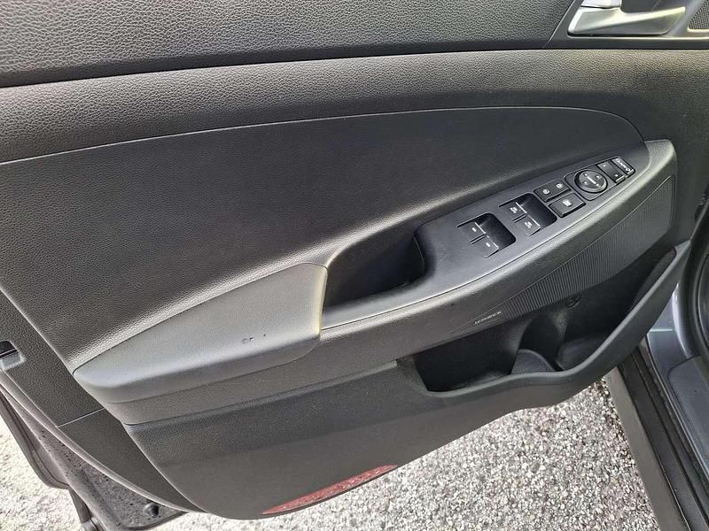 Usata Hyundai Tucson XPrime 136 CV (100 kW) 2018 Grigio scuro met SUV