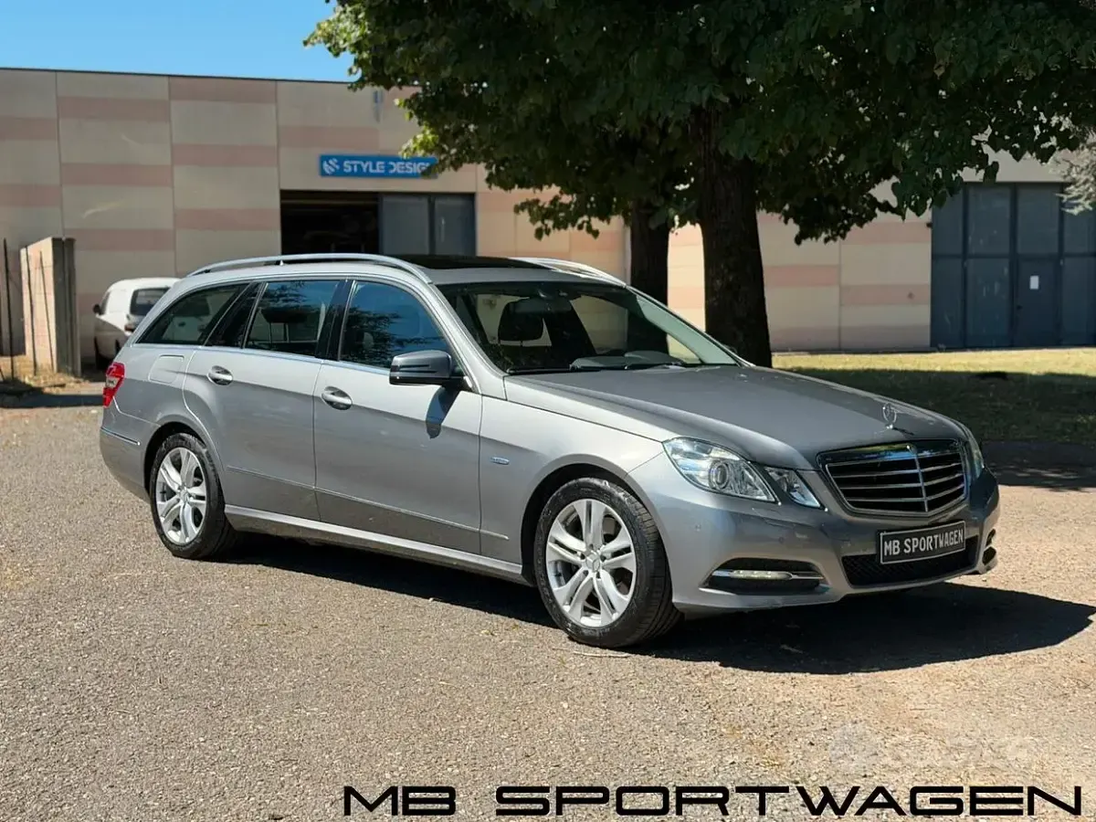 Usata Mercedes E250 Avantgarde 204 CV (150 kW) 2012 Grigio Station wagon