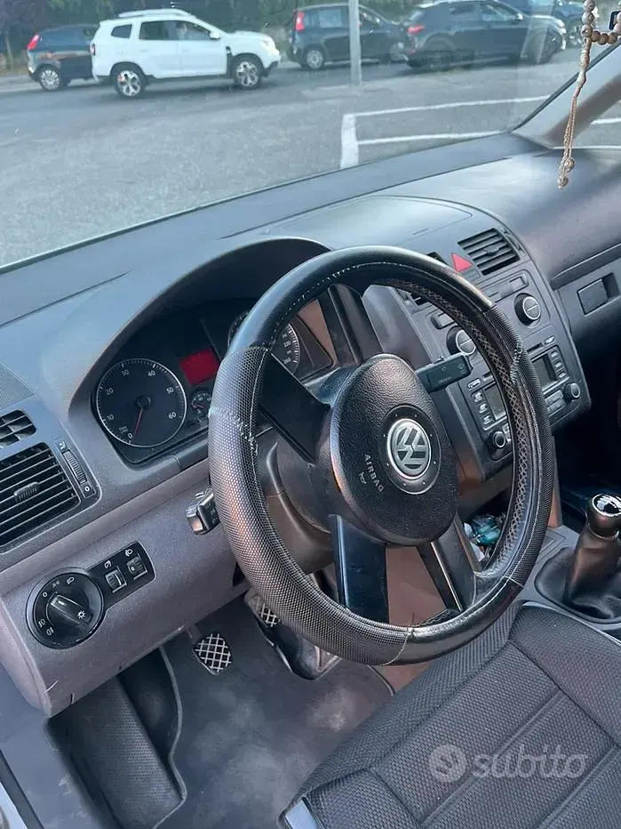 Usata VW Touran 140 CV (102 kW) 2005 Monovolume