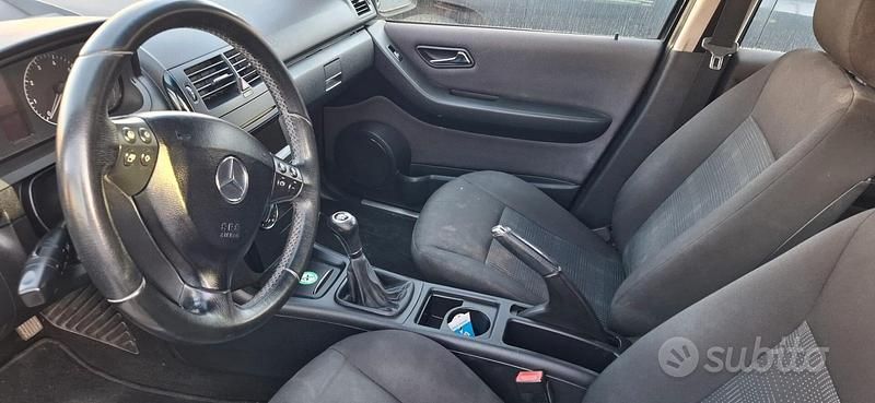 Usata Mercedes A160 Elegance 95 CV (69 kW) 2010 Nero Berlina