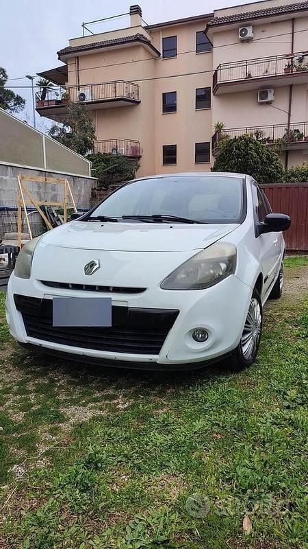 Usata Renault Clio II 2011 Bianco Berlina