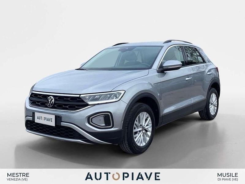 Usata VW T-Roc Life 110 CV (80 kW) 2022 Argento SUV