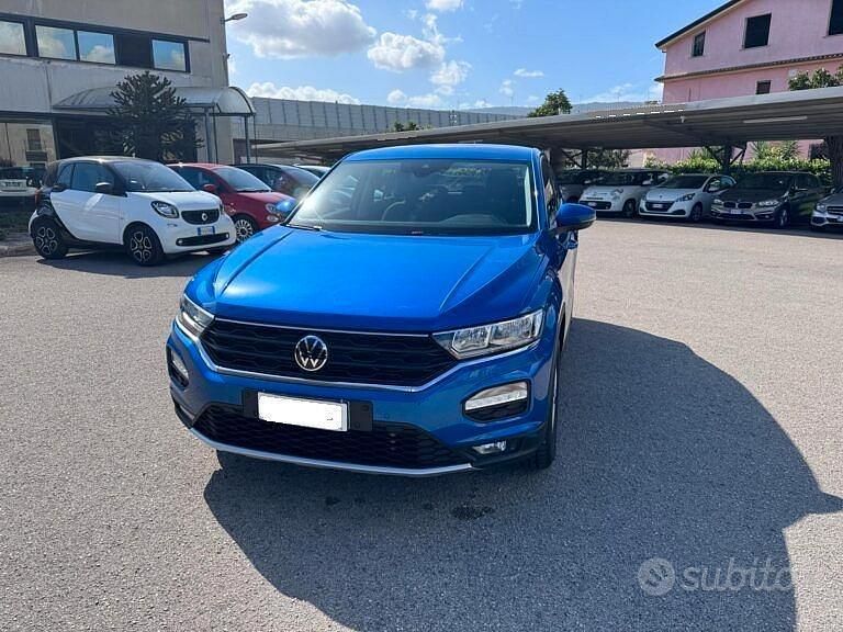 Usata VW T-Roc Business 150 CV (110 kW) 2021 Blu SUV