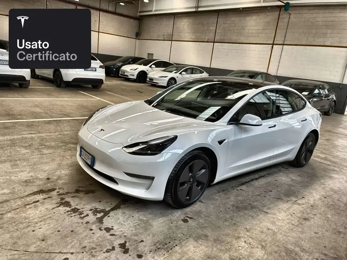 Usado Tesla Model 3 Long Range AWD 324 kW (441 HP) 2022 Branco Sedan