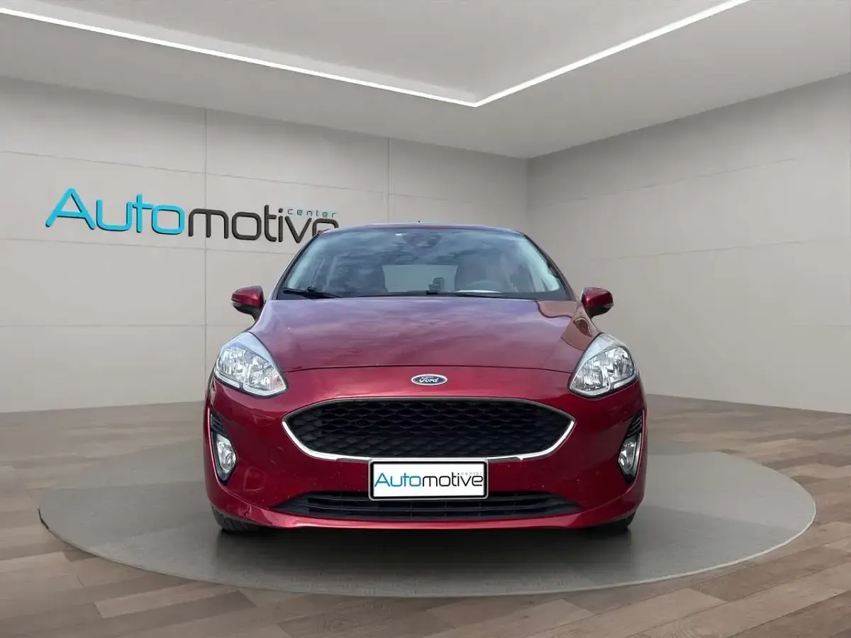 Usata Ford Fiesta 86 CV (63 kW) 2018 Rosso Utilitaria