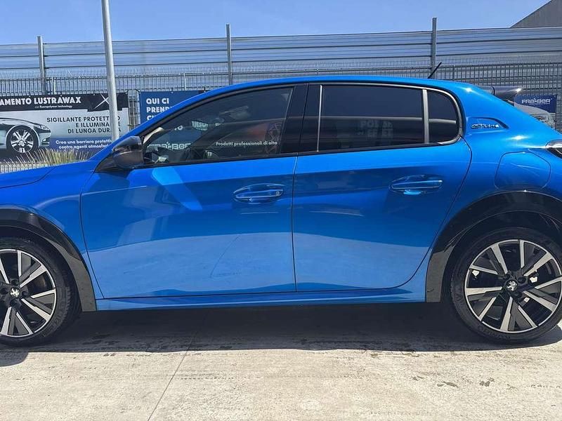 Usata Peugeot 208 GT-line 131 CV (96 kW) 2020 Blu Utilitaria
