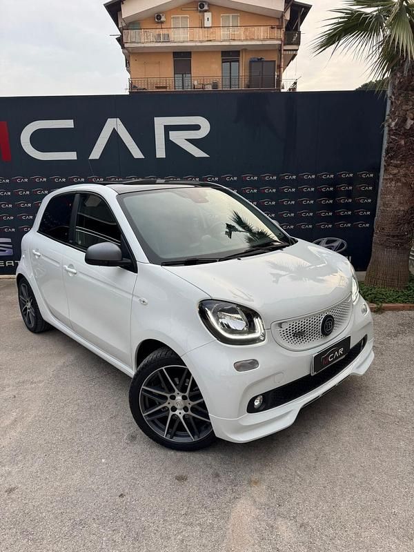 Usata Smart ForFour Brabus 109 CV (80 kW) 2018 Bianco Utilitaria