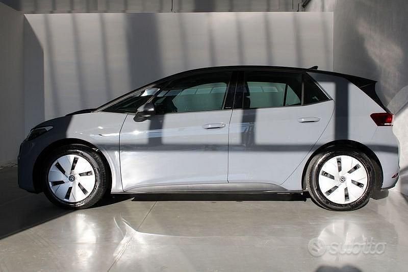 Usata VW ID.3 Pure 110 kW (150 CV) 2022 Nessuno Utilitaria