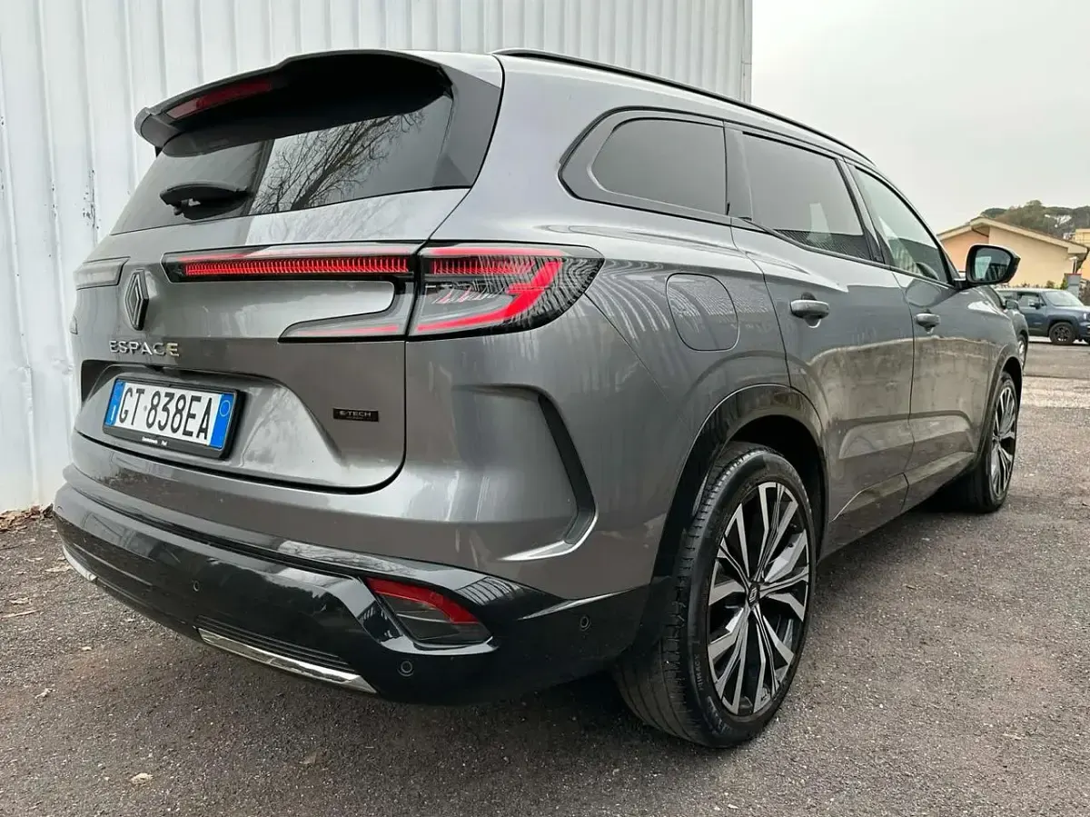Usata Renault Espace Iconic 130 CV (95 kW) 2024 Grigio SUV