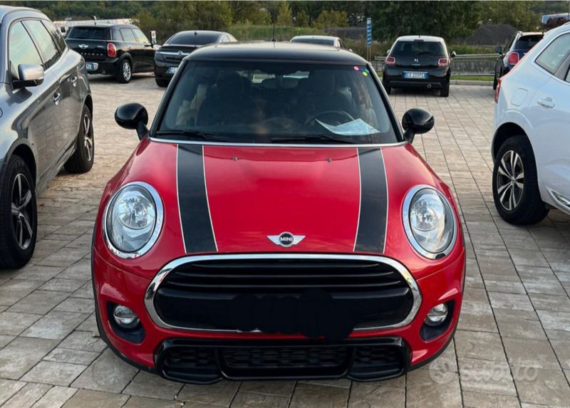 Usata 2014 Mini Cooper Sport Due volumi | 12.999 € (Cara) - Immagine 1/4