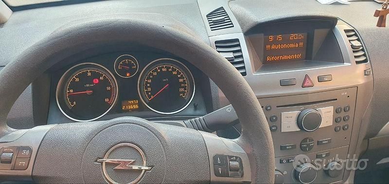 Usata Opel Zafira Cosmo 120 CV (88 kW) 2008 Grigio Monovolume