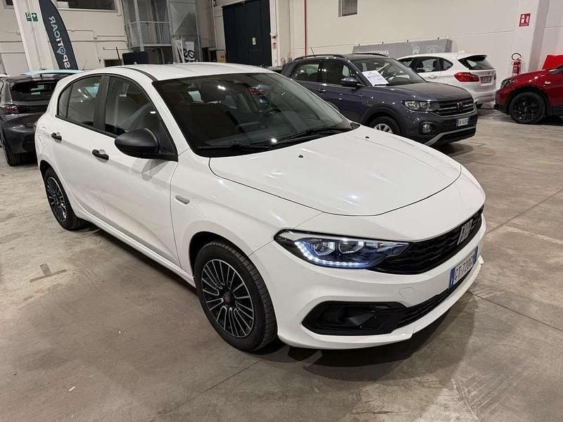 Bianco Usata 2024 Fiat Tipo City Life Tre volumi | 16.900 € (Ottimo prezzo) - Immagine 1/4