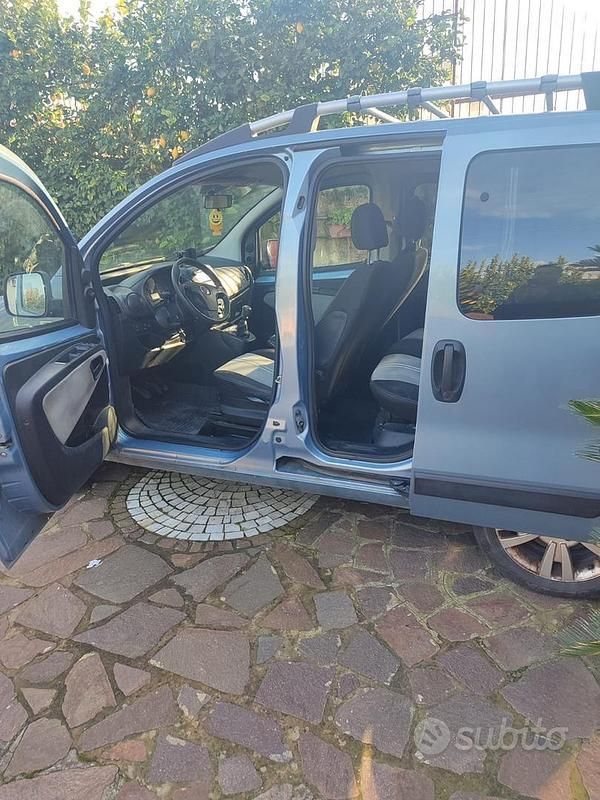 Usata Fiat Qubo Trekking 77 CV (56 kW) 2011 Blu Monovolume