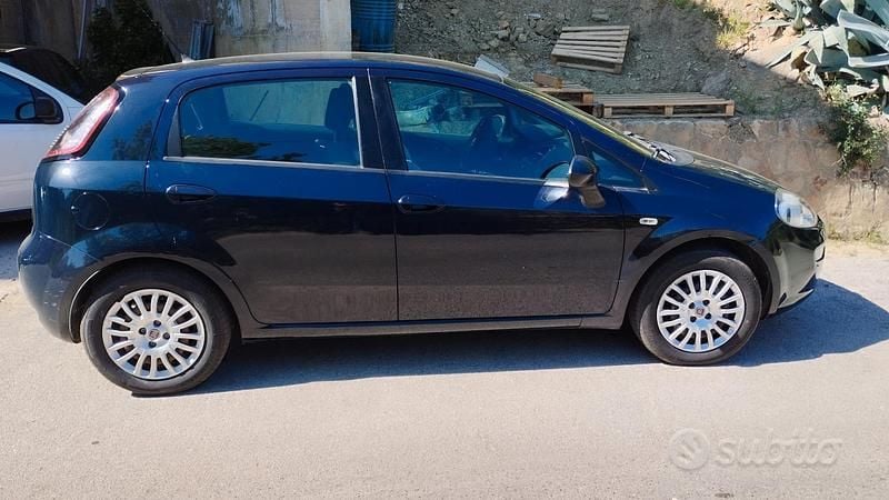 Usata Fiat Punto Street 75 CV (55 kW) 2014 Utilitaria