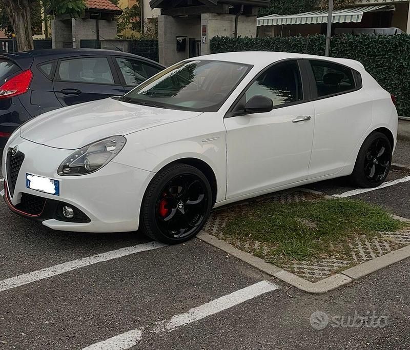 Usata Alfa Romeo Giulietta 120 CV (88 kW) 2016 Bianco Utilitaria