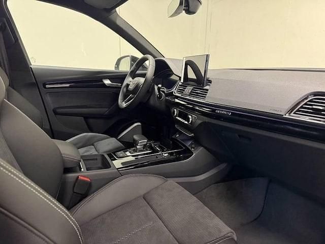 Nuova Audi Q5 Sportback Ambiente 204 CV (150 kW) 2025 Colore carrozzeria personalizzato audi exclusive SUV