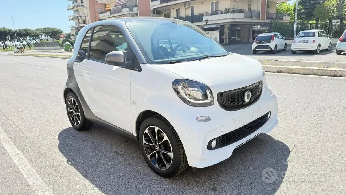 Usata Smart ForTwo Coupé Passion 90 CV (66 kW) 2018 Bianco Coupé