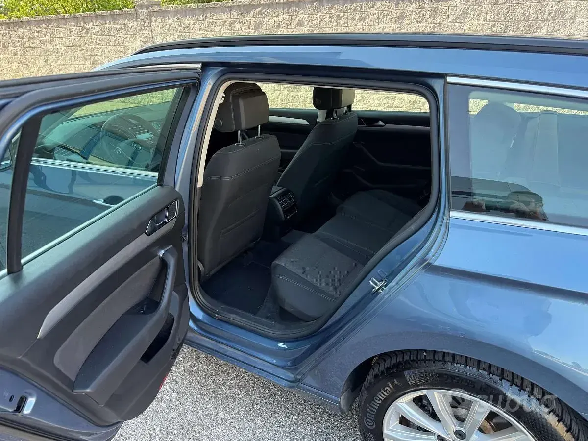 Usata VW Passat Highline 150 CV (110 kW) 2016 Blu/azzurro Station wagon