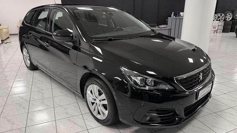 Usata Peugeot 308 SW Allure 131 CV (96 kW) 2021 Nero Station wagon