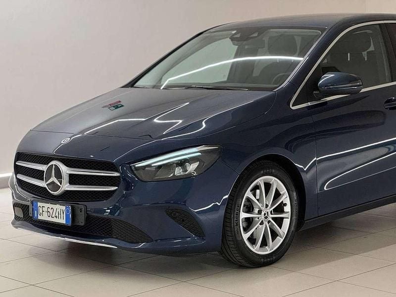 Usata Mercedes B180 116 CV (85 kW) 2020 Blu/azzurro Monovolume