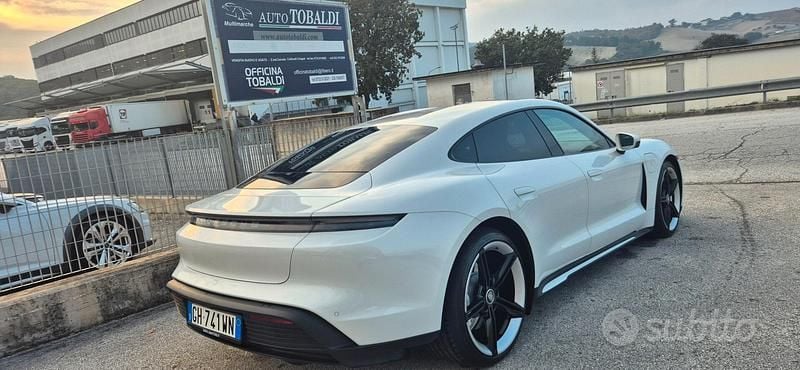 Usata Porsche Taycan Turbo 119 kW (163 CV) 2022 Bianco Berlina