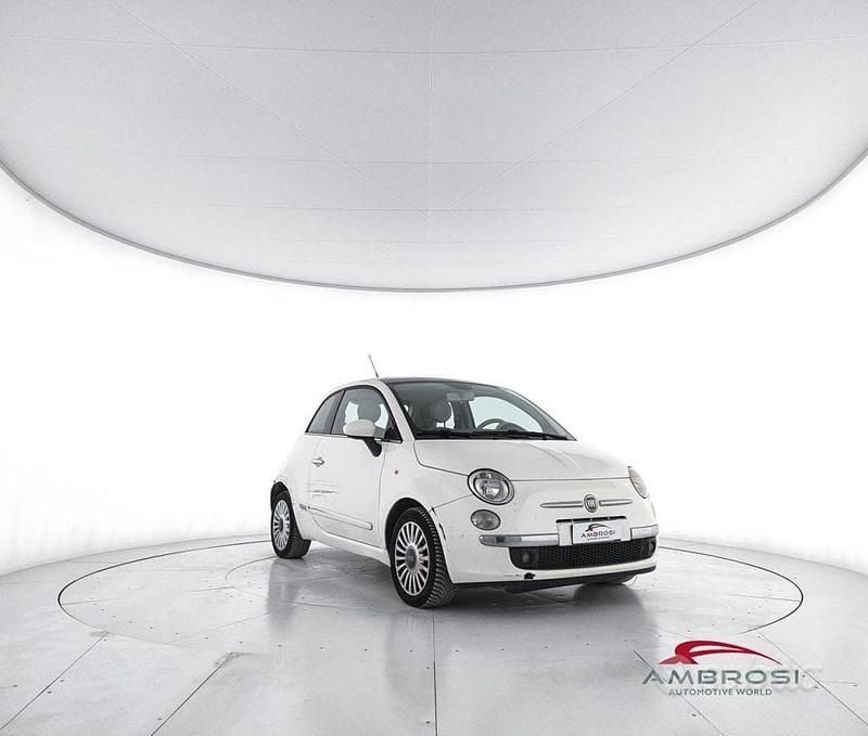 Usata Fiat 500 Lounge 69 CV (50 kW) 2010 Bianco Utilitaria