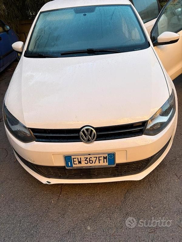 Bianco Usata 2014 VW Polo Due volumi | 5300 € (Super prezzo) - Immagine 1/4