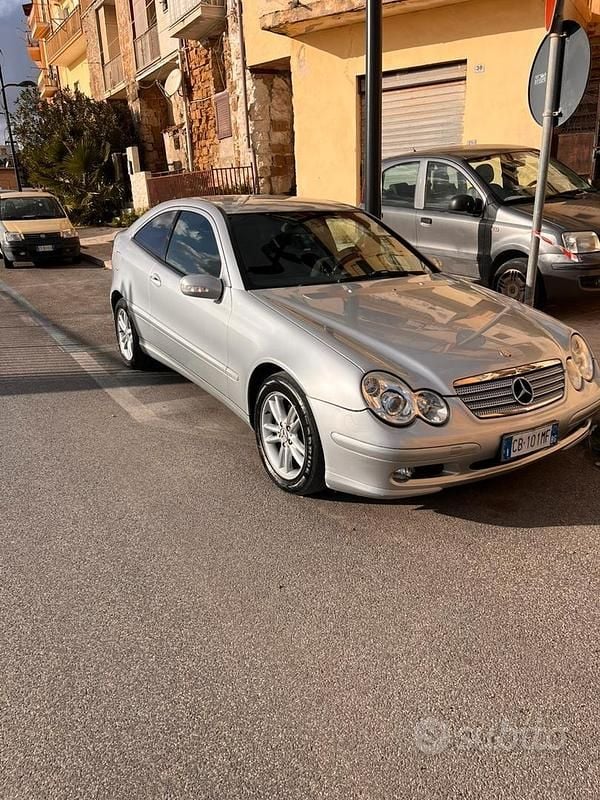 Usata Mercedes C180 2002 Grigio Coupé