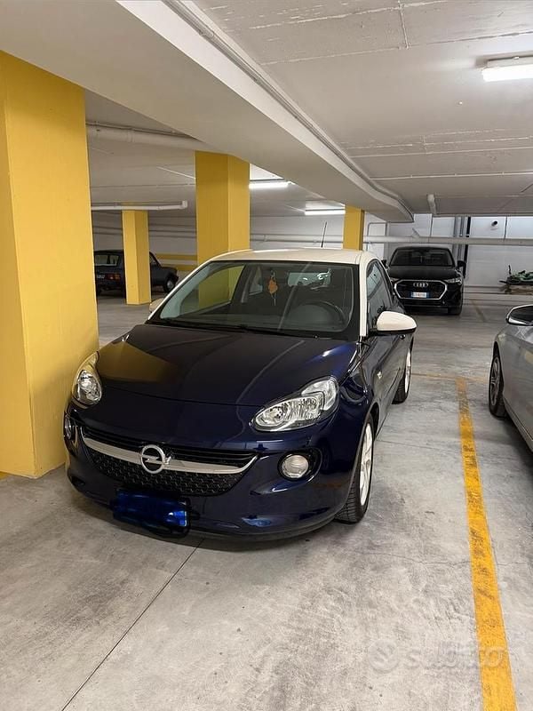 Usata Opel Adam 70 CV (51 kW) 2016 Blu Utilitaria