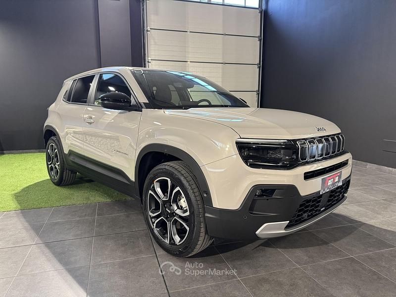Nuova Jeep Avenger Summit 110 CV (80 kW) 2026 Beige SUV