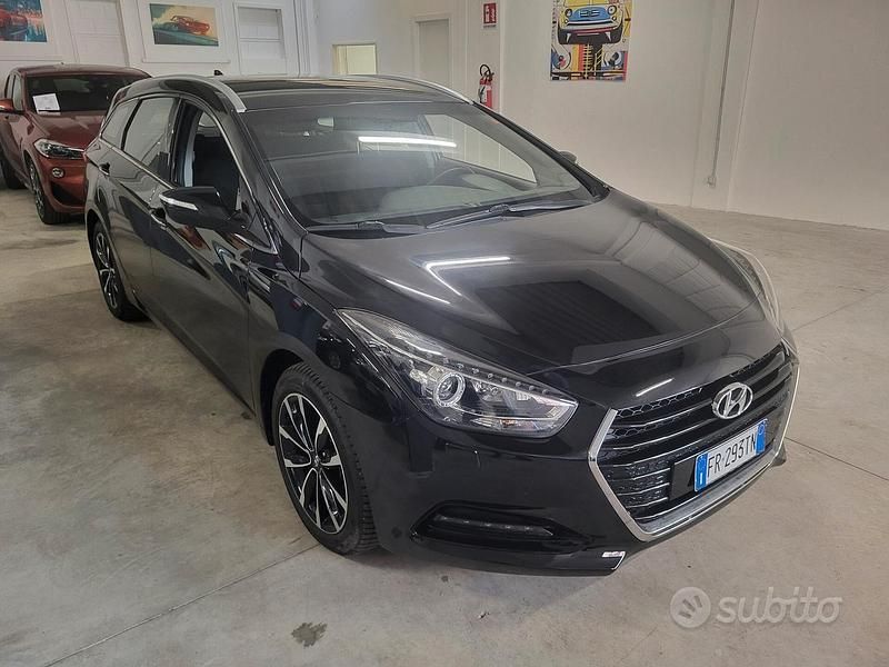 Usata Hyundai i40 141 CV (103 kW) 2018 Nero Station wagon