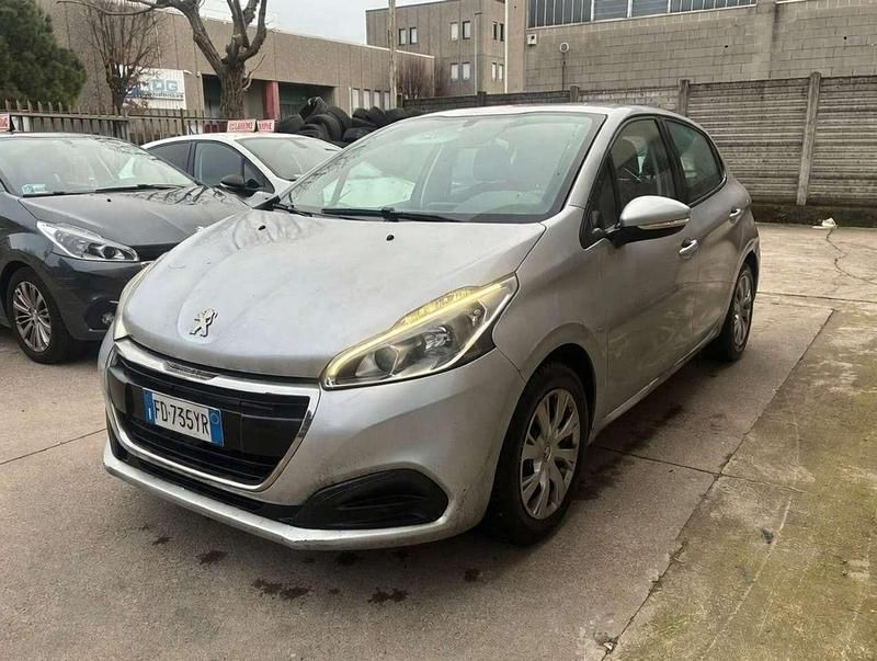 Usata Peugeot 208 Allure 82 CV (60 kW) 2016 Argento Utilitaria