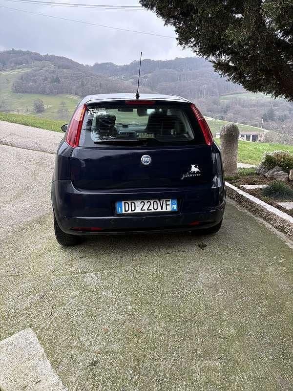 Usata Fiat Grande Punto Active 77 CV (56 kW) 2006 Utilitaria