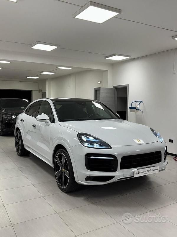Usata Porsche Cayenne 549 CV (403 kW) 2020 Bianco SUV