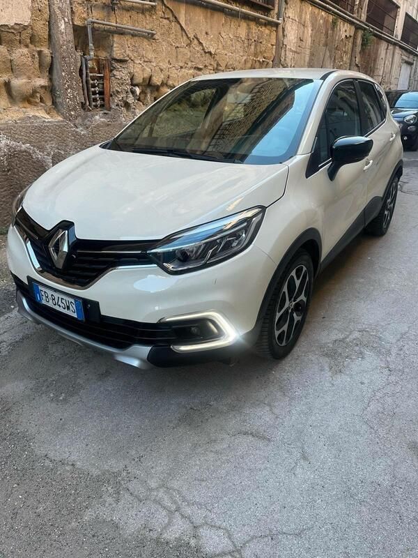 Usata Renault Captur Life 89 CV (65 kW) 2016 Bianco SUV