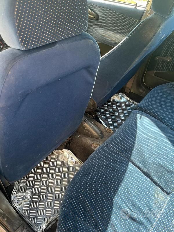 Usata Fiat Punto 2001 Utilitaria