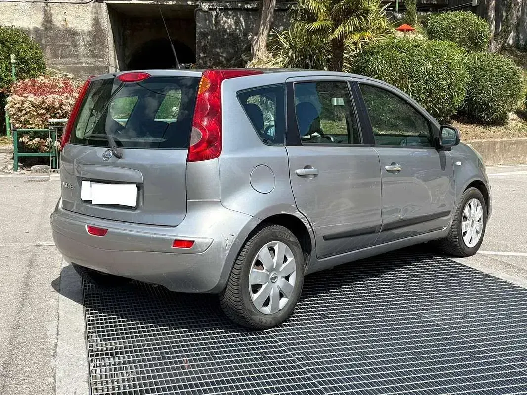 Usata Nissan Note Acenta 88 CV (64 kW) 2008 Argento Utilitaria